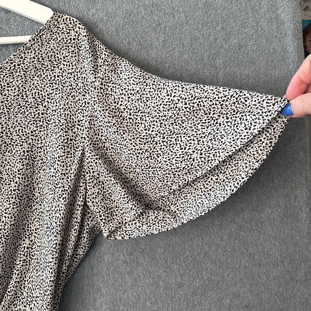 Sienna Sky Black and White Speckled Tie-Front Blouse - Picture 5 of 12